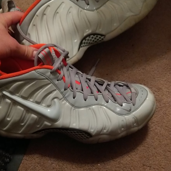 Foamposite - Picture 2 of 2